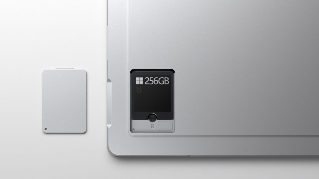 Surface Pro 7+ cung cấp một khe cắm SSD có thể tháo rời.